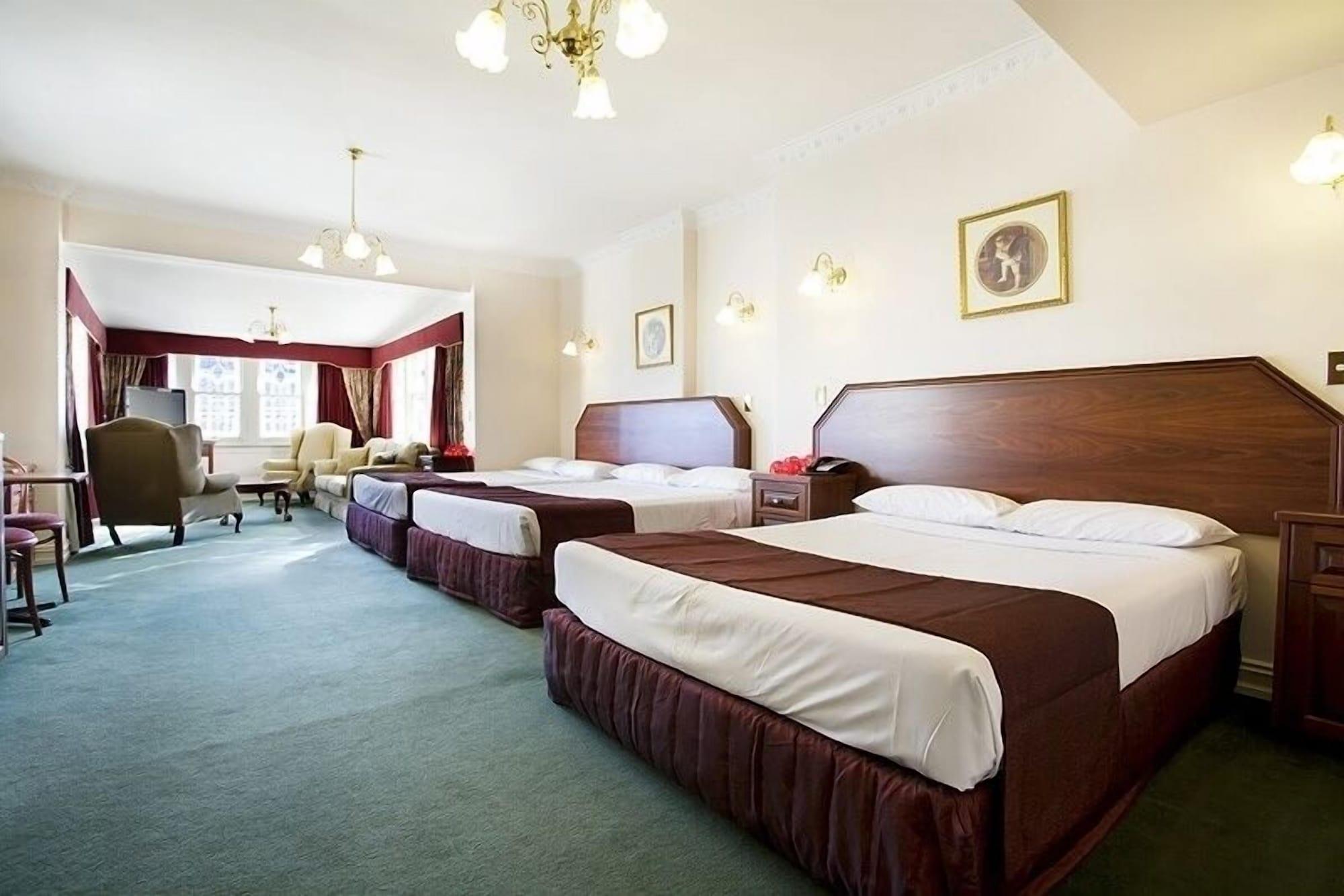 Palais Royale 4*