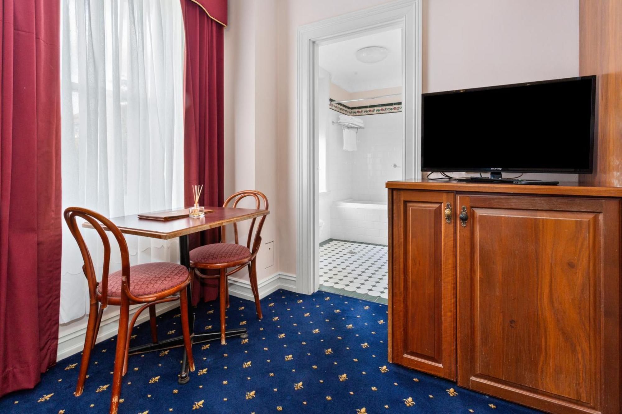 Palais Royale 4*