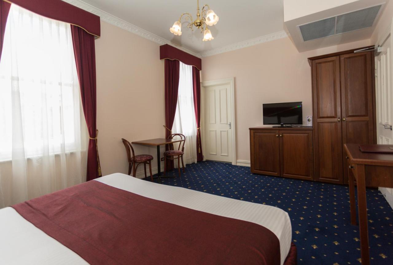 Palais Royale 4*